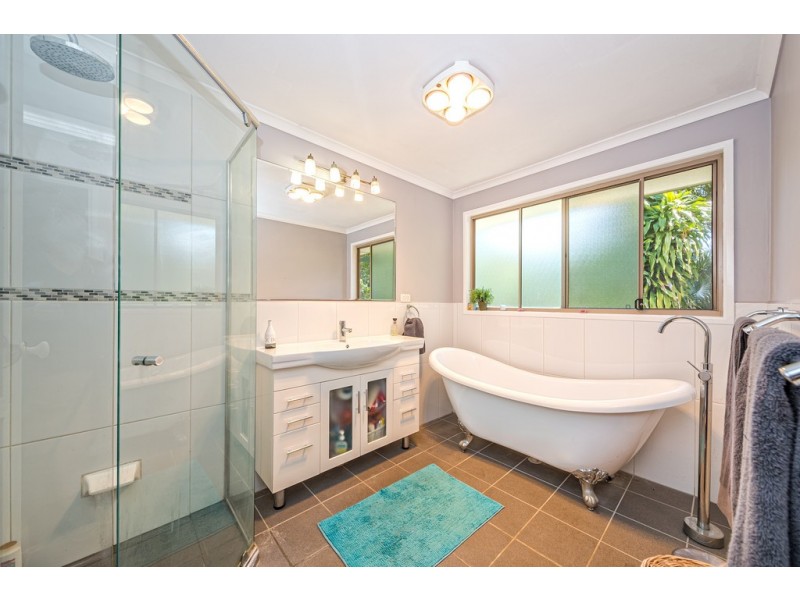 18 Ford Street, Bongaree QLD 4507
