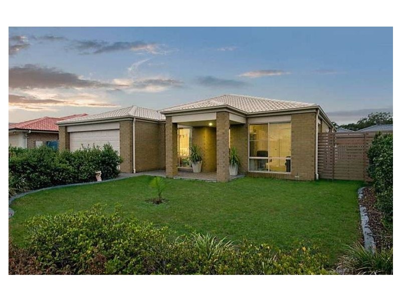 250 Bestmann Road, Sandstone Point QLD 4511