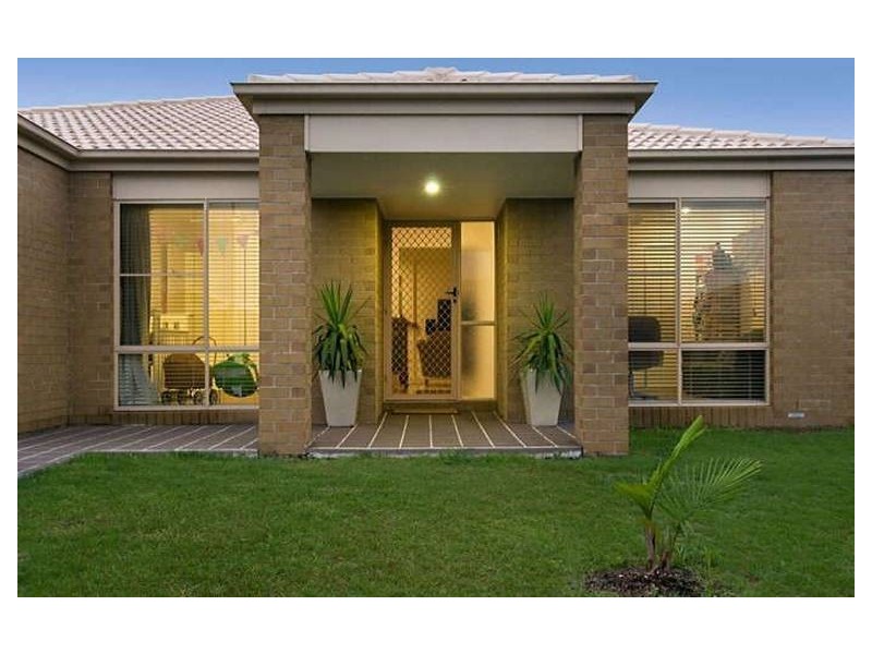 250 Bestmann Road, Sandstone Point QLD 4511
