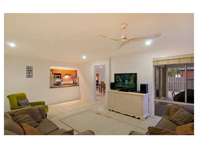 250 Bestmann Road, Sandstone Point QLD 4511