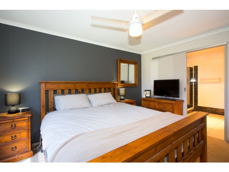 56 Relesah Dr, Ningi QLD 4511