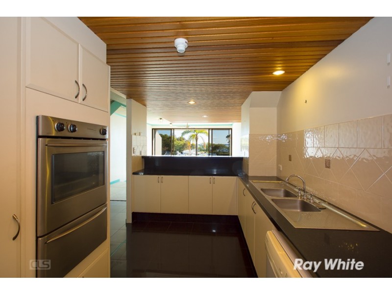 10/9-11 Spinnaker Drive, Sandstone Point QLD 4511