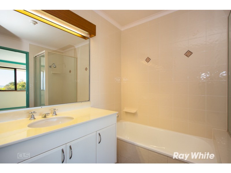 10/9-11 Spinnaker Drive, Sandstone Point QLD 4511