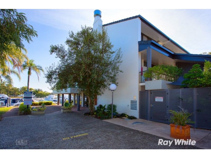 10/9-11 Spinnaker Drive, Sandstone Point QLD 4511