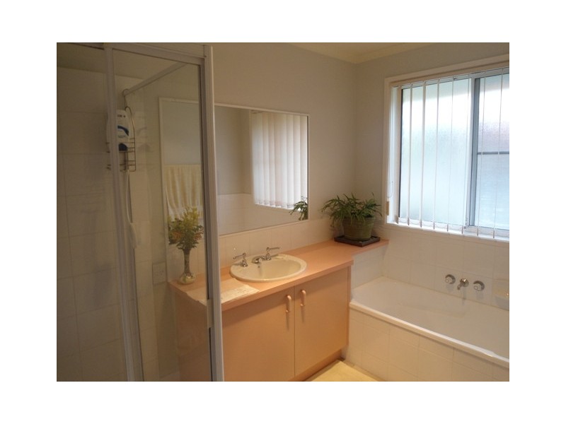 2/43 Coolgarra Avenue, Bongaree QLD 4507
