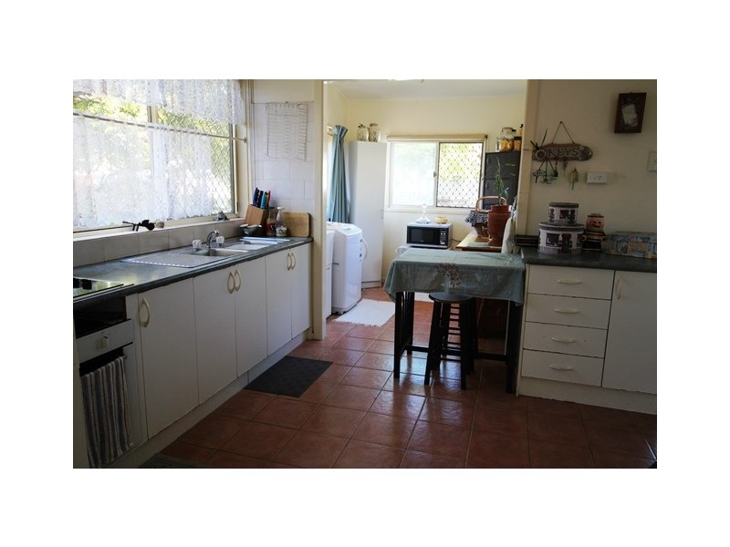 8 Bonham Street, Bongaree QLD 4507