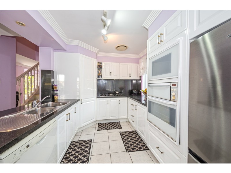 6 Voyagers Drive, Banksia Beach QLD 4507