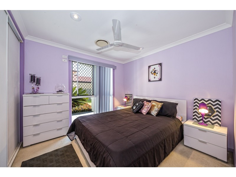 6 Voyagers Drive, Banksia Beach QLD 4507