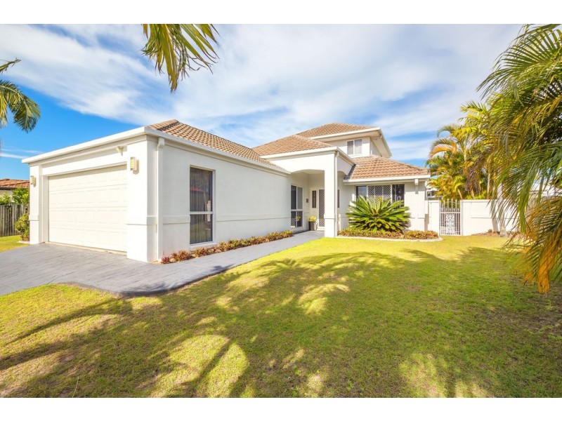 6 Voyagers Drive, Banksia Beach QLD 4507