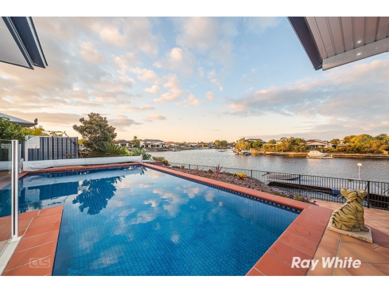 15 Voyagers Drive, Banksia Beach QLD 4507