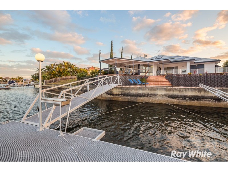 15 Voyagers Drive, Banksia Beach QLD 4507