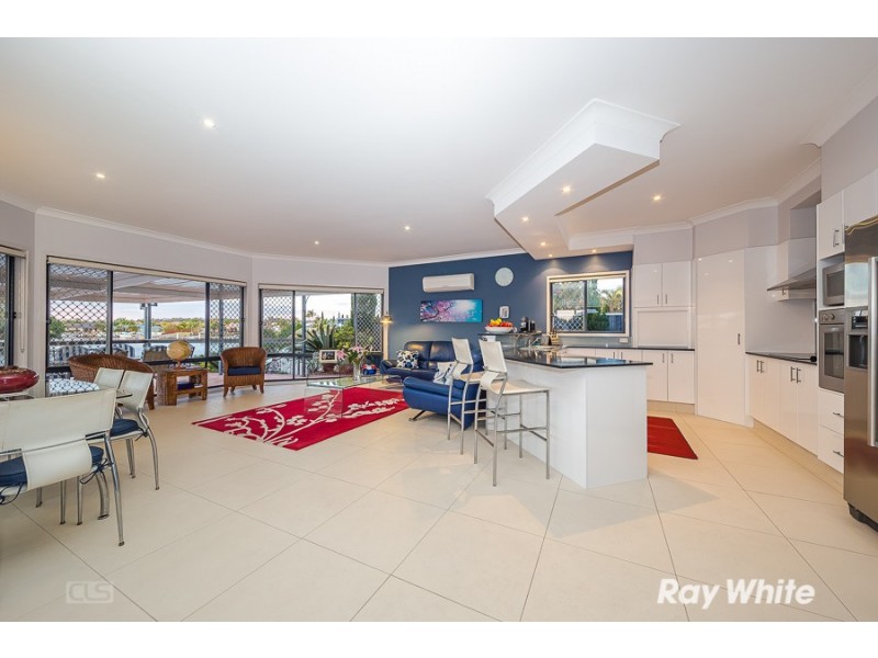 15 Voyagers Drive, Banksia Beach QLD 4507