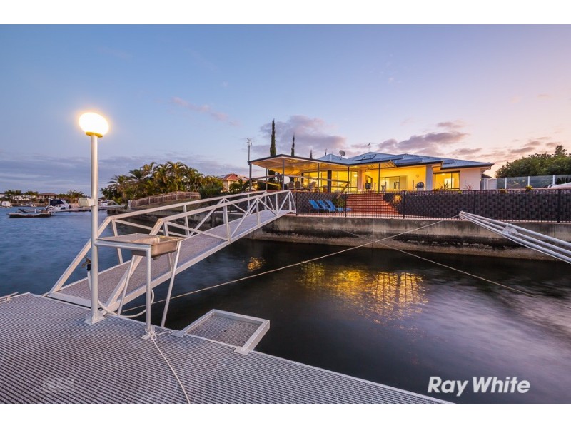 15 Voyagers Drive, Banksia Beach QLD 4507