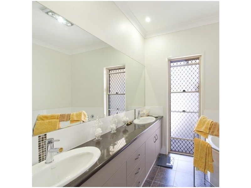 93 Voyagers Drive, Banksia Beach QLD 4507