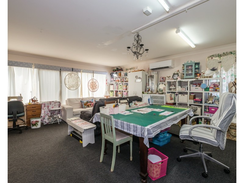 6 Tallow Court, Sandstone Point QLD 4511