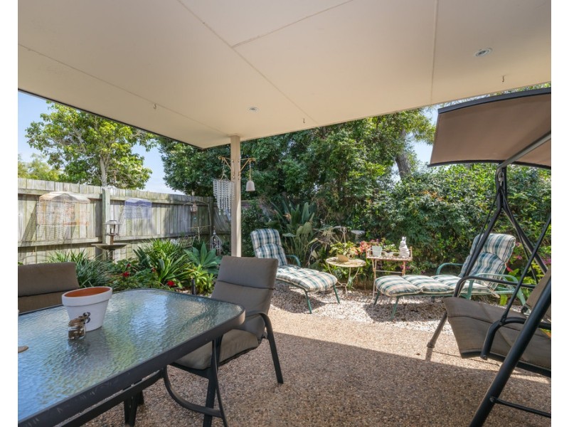 6 Tallow Court, Sandstone Point QLD 4511