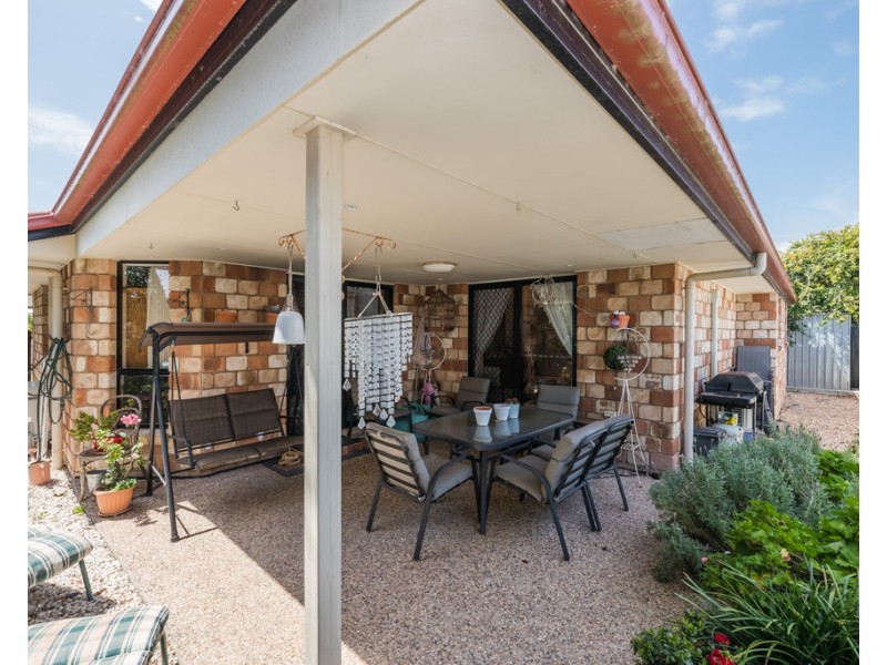 6 Tallow Court, Sandstone Point QLD 4511