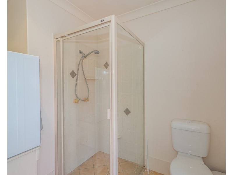 6 Tallow Court, Sandstone Point QLD 4511
