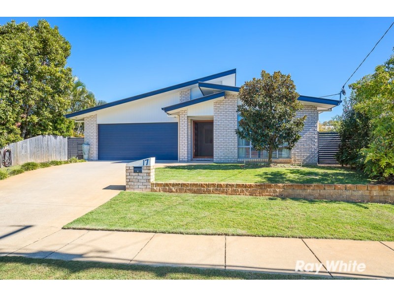 17 Captain Cook Drive, Banksia Beach QLD 4507