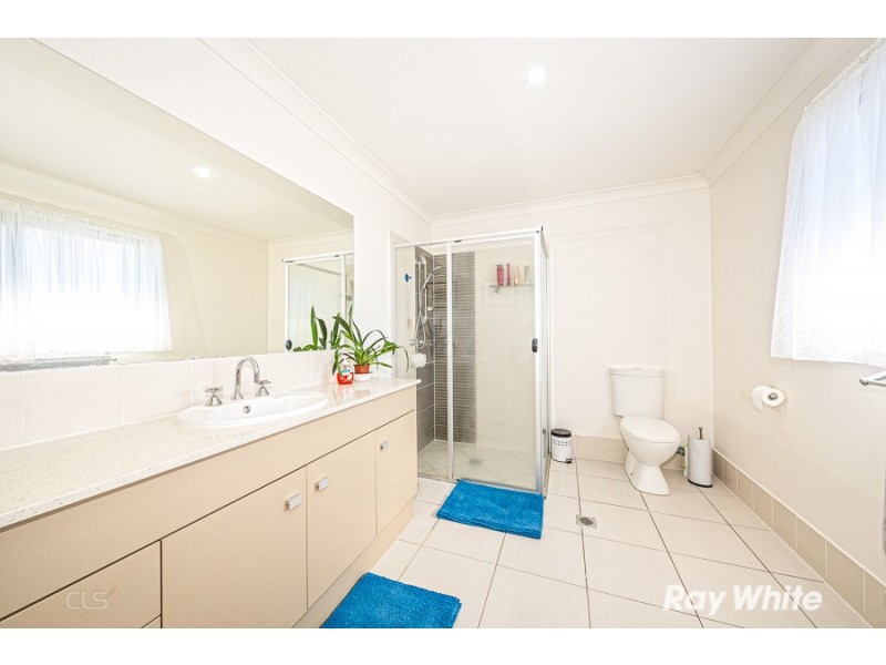 17 Captain Cook Drive, Banksia Beach QLD 4507