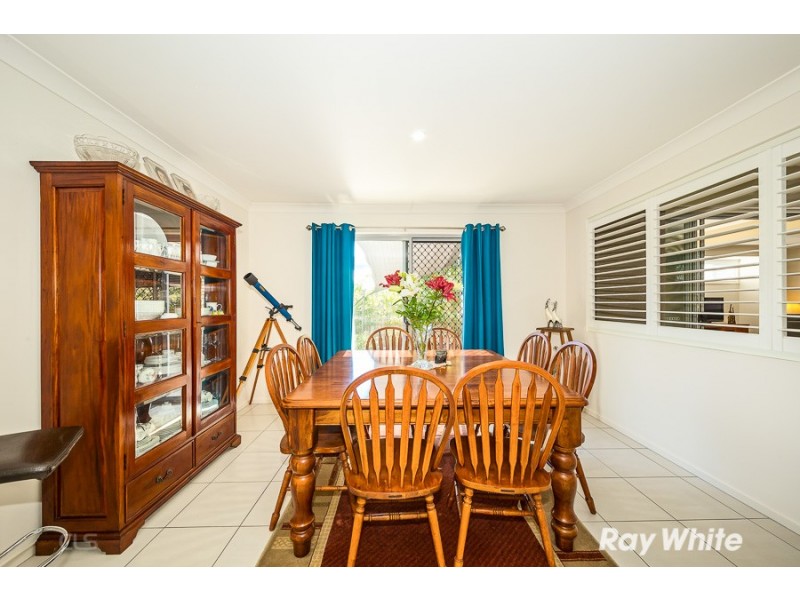 17 Captain Cook Drive, Banksia Beach QLD 4507