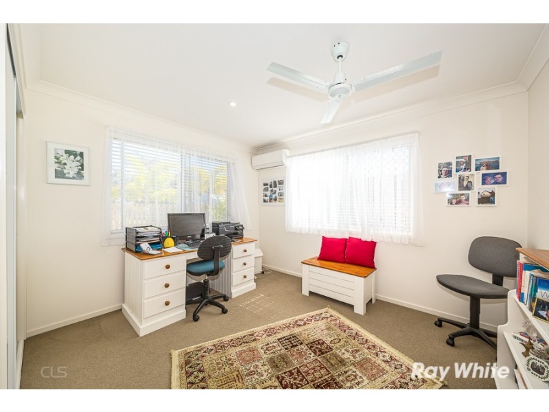 17 Captain Cook Drive, Banksia Beach QLD 4507