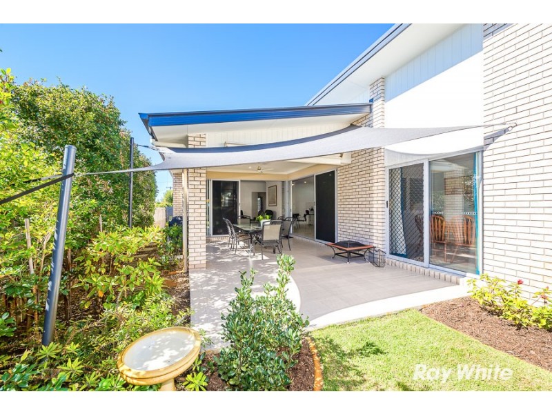 17 Captain Cook Drive, Banksia Beach QLD 4507