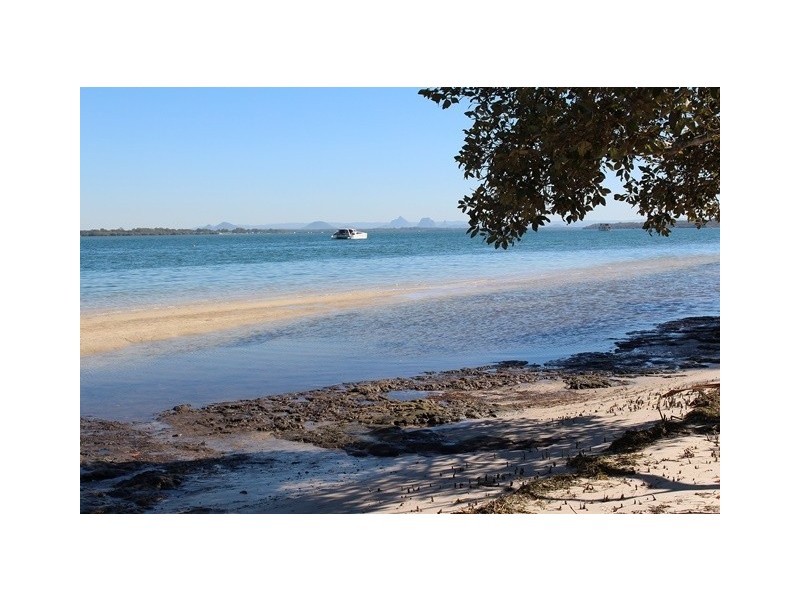 2 Walker Court, Banksia Beach QLD 4507