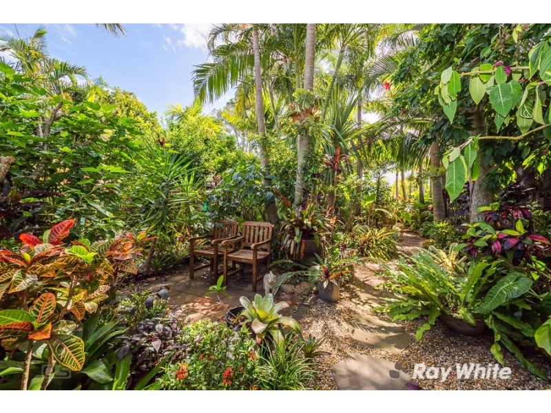 9 Eagle Court, Banksia Beach QLD 4507