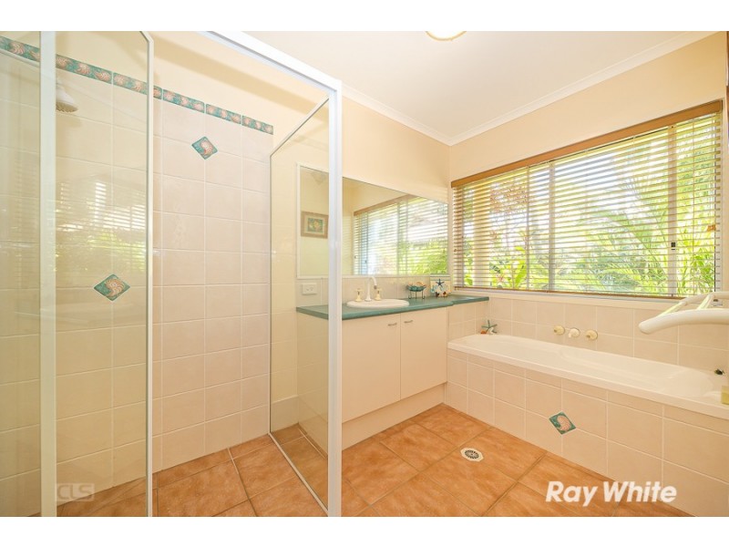 9 Eagle Court, Banksia Beach QLD 4507