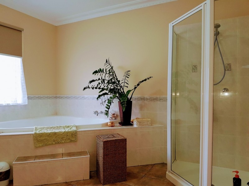 40 Kangaroo Avenue, Bongaree QLD 4507