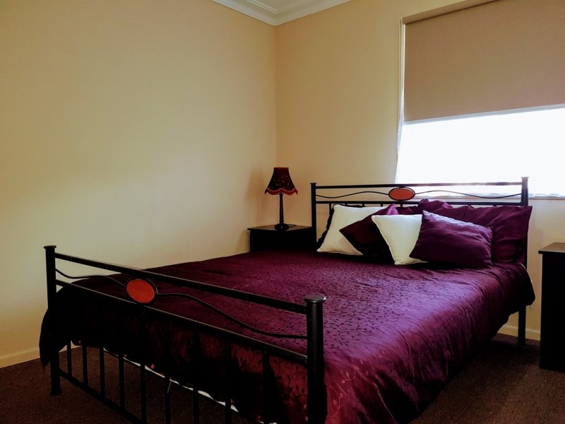 40 Kangaroo Avenue, Bongaree QLD 4507