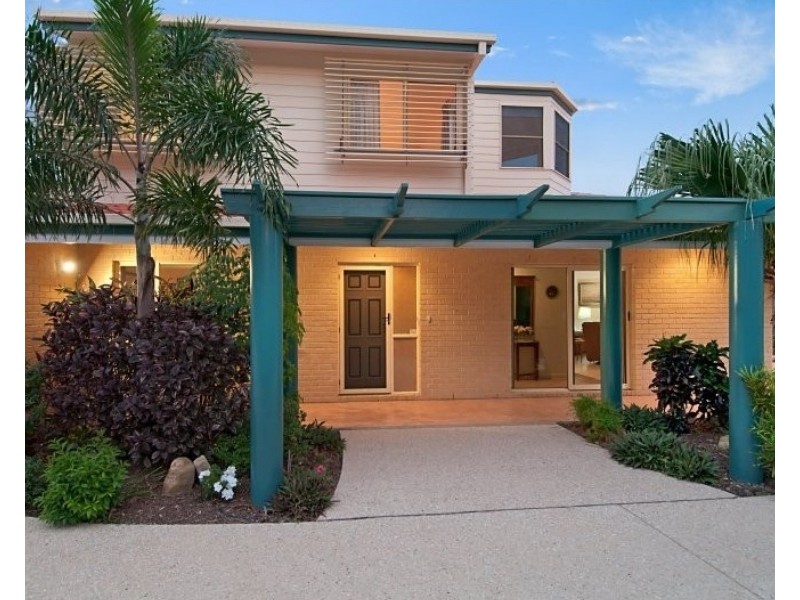 7 Whitby Court, Banksia Beach QLD 4507