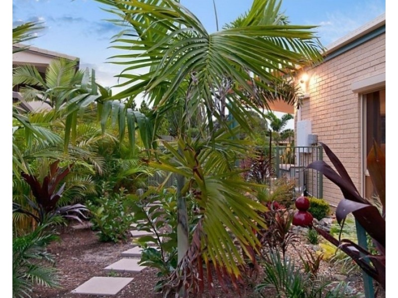 7 Whitby Court, Banksia Beach QLD 4507