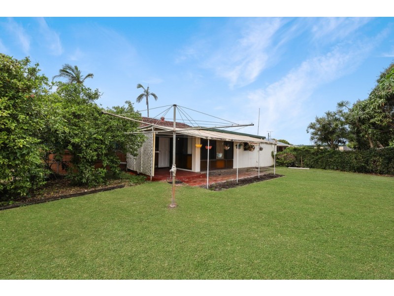 12 Brookes Crescent, Woorim QLD 4507