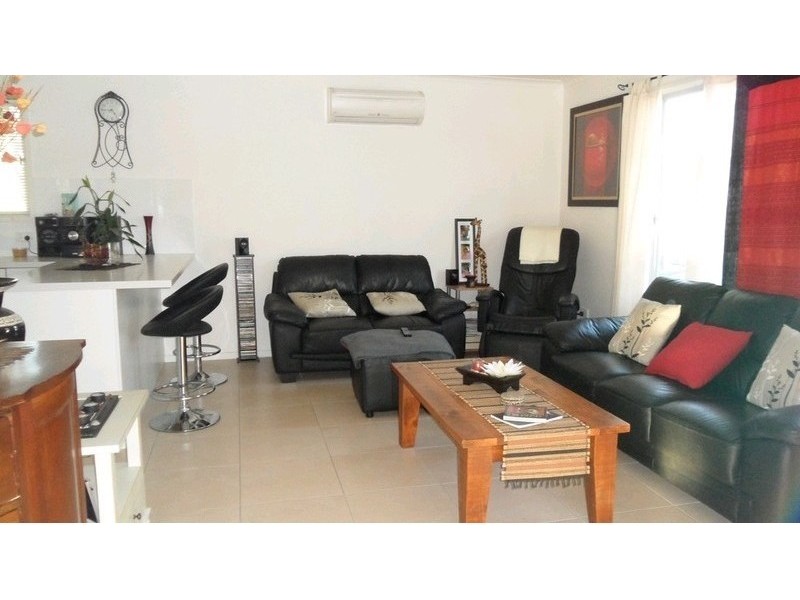 43 Kangaroo Avenue, Bongaree QLD 4507