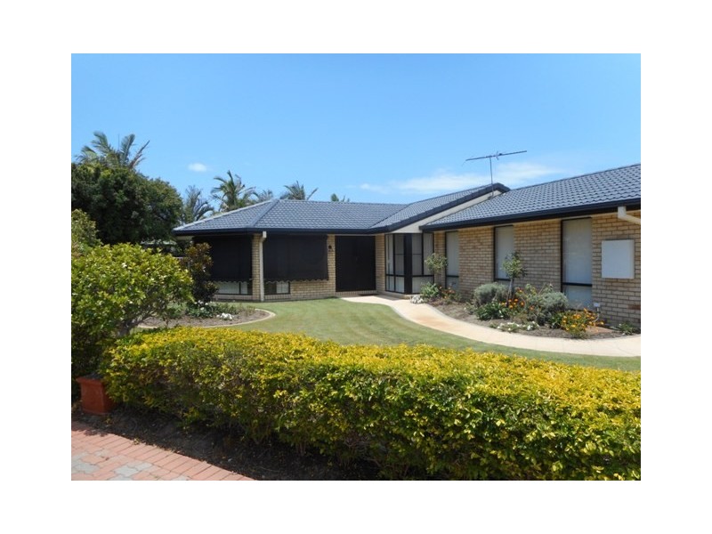 6 Leeward Place, Banksia Beach QLD 4507