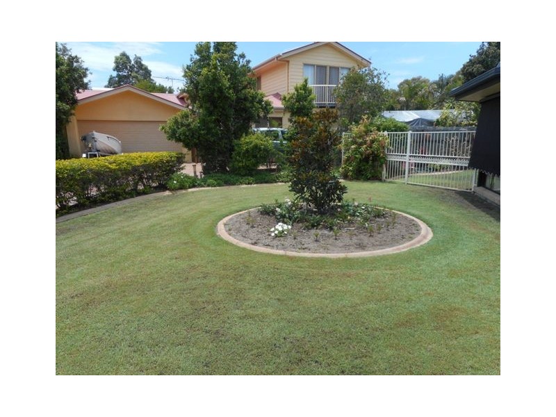 6 Leeward Place, Banksia Beach QLD 4507