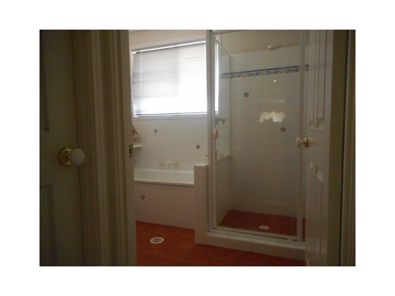 6 Leeward Place, Banksia Beach QLD 4507