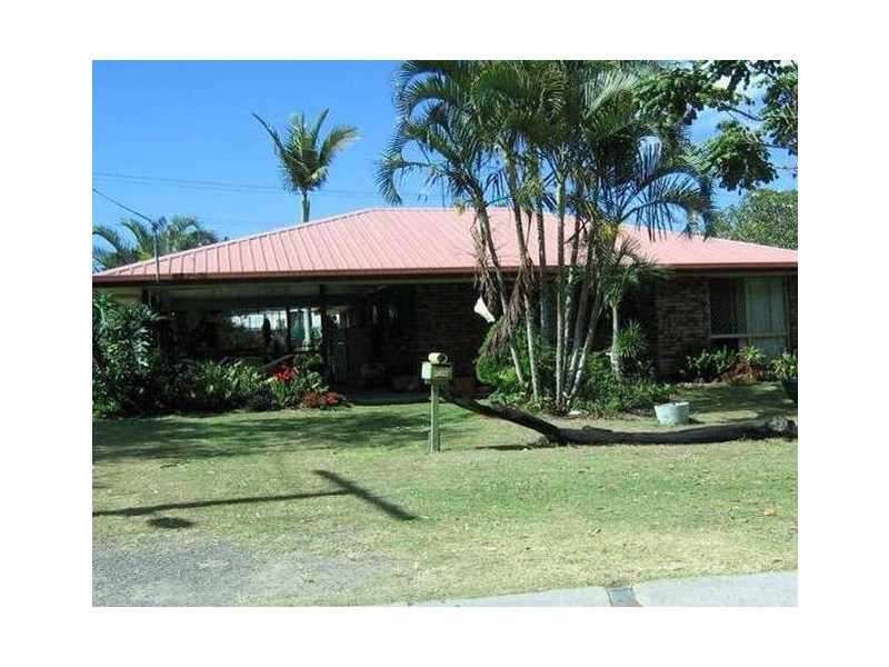 105 Ningi Esplanade, Ningi QLD 4511