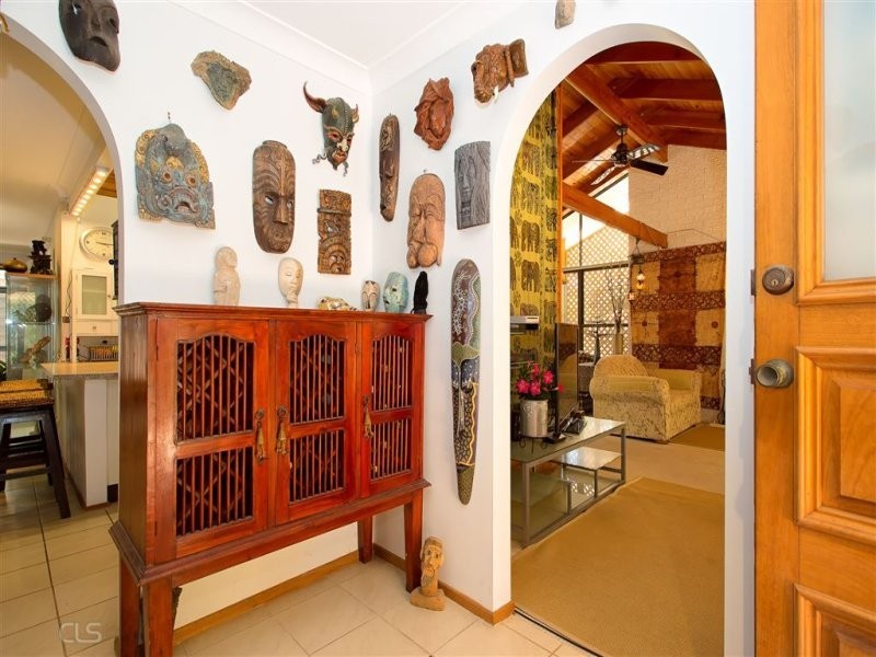 16 Flinders Street, Bongaree QLD 4507