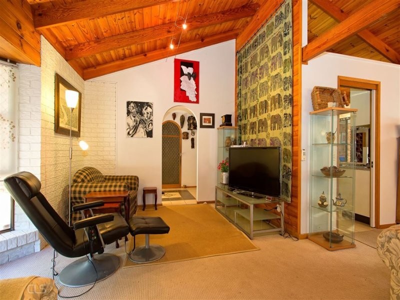 16 Flinders Street, Bongaree QLD 4507