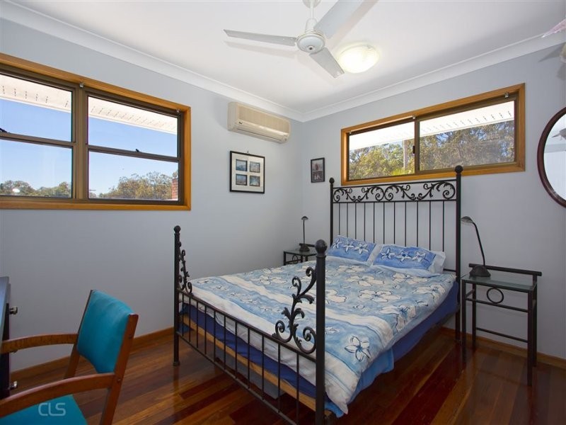 16 Flinders Street, Bongaree QLD 4507