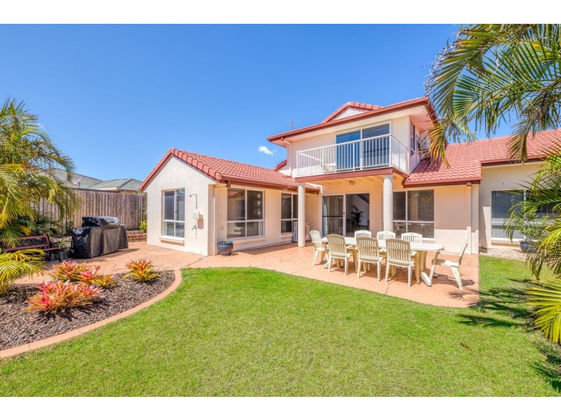 6 Headsail Drive, Banksia Beach QLD 4507