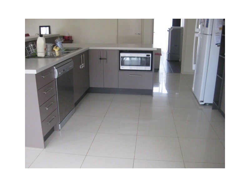 Sandstone Point QLD 4511