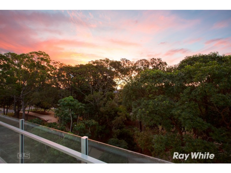 2/2 Blaik Street, Woorim QLD 4507