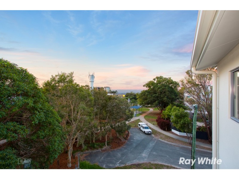 2/2 Blaik Street, Woorim QLD 4507