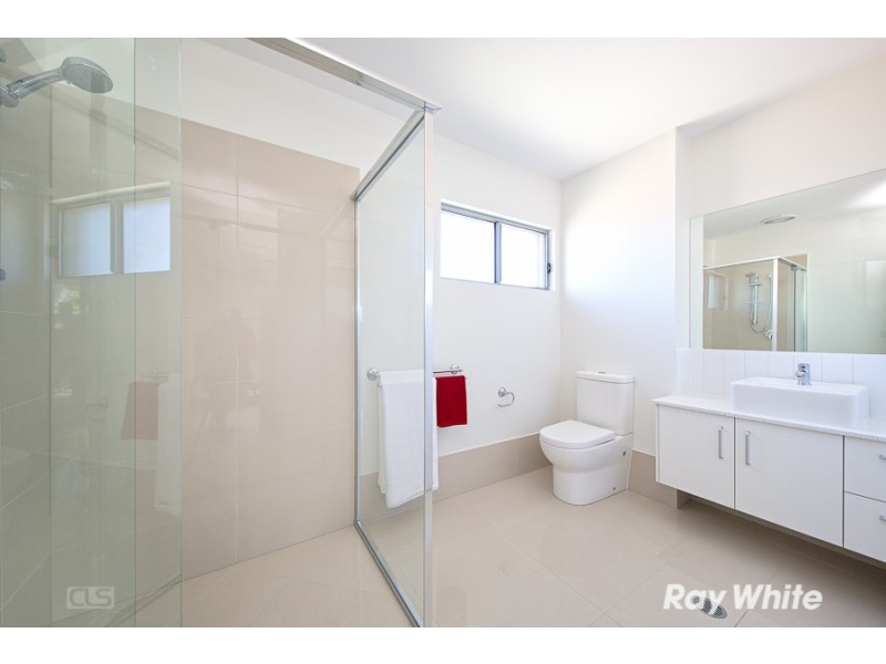 1/2 Blaik Street, Woorim QLD 4507