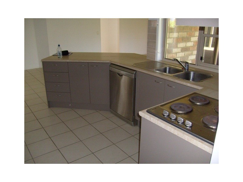 Sandstone Point QLD 4511