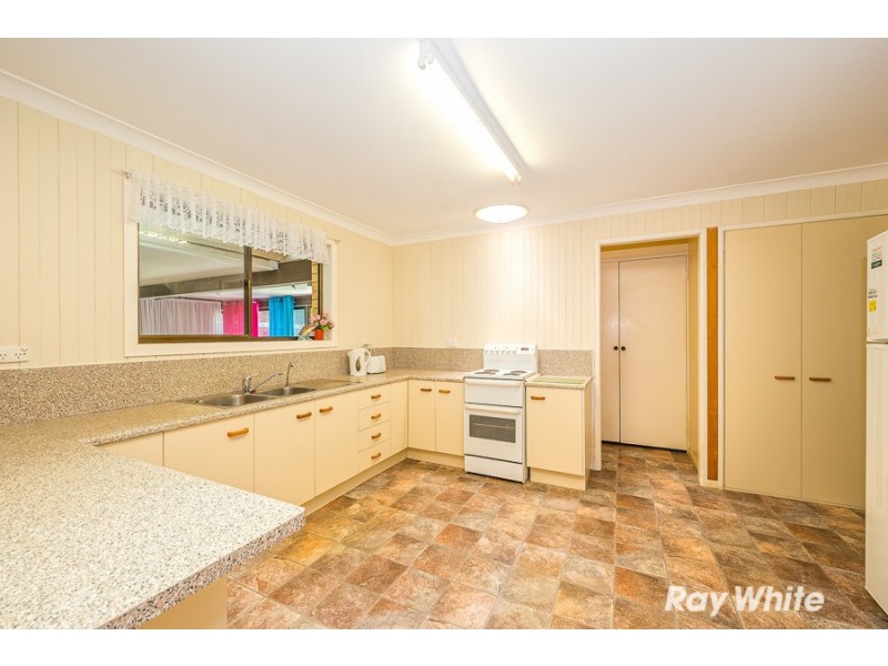 8 Paradise Parade, Bongaree QLD 4507